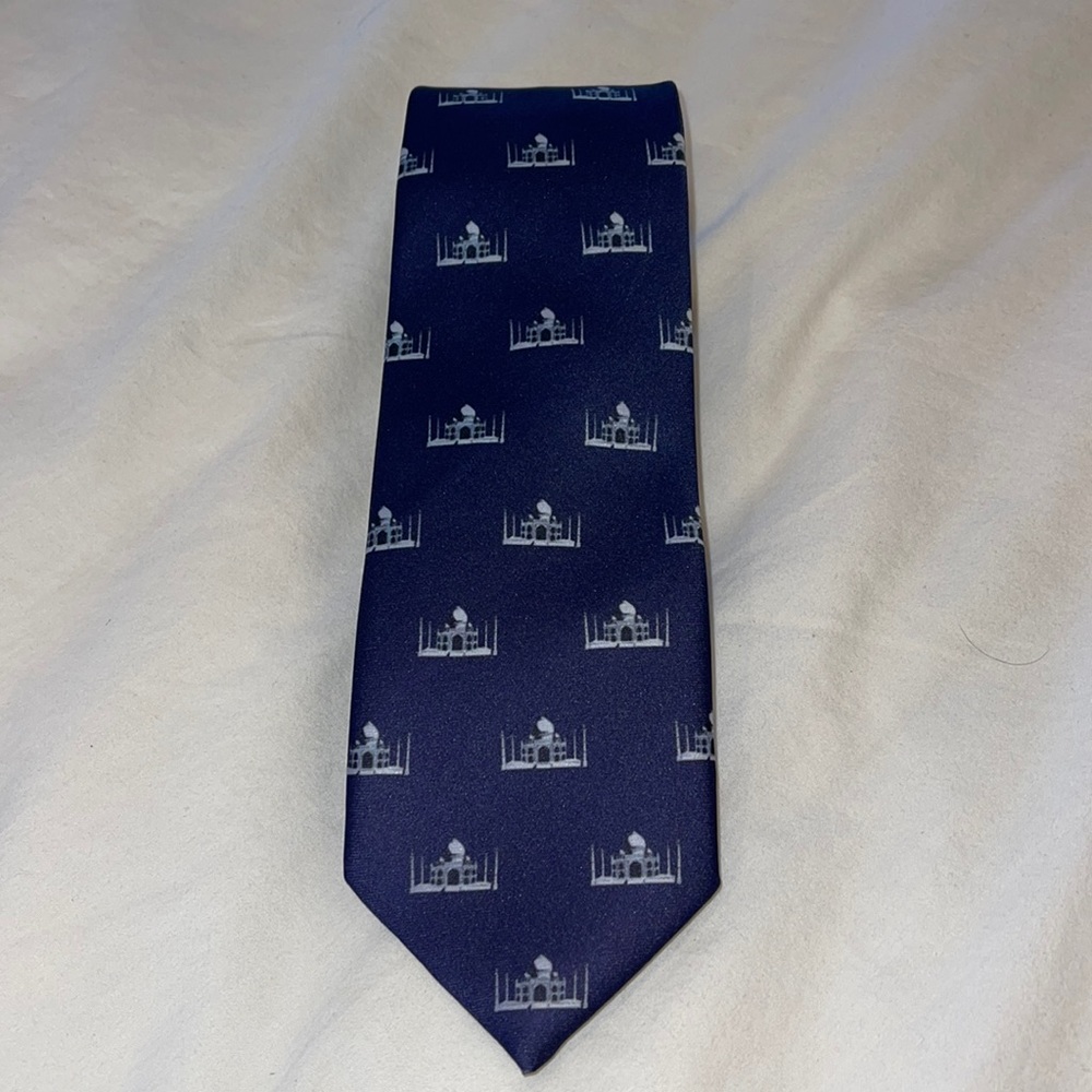 Brand New Ferabbo Silk Taj Mahal Print Men’s Tie